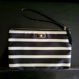 Kate Spade wristlet, excellent condition!